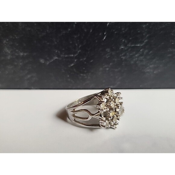 18KTHGE Rhinestone Cocktail Ring Vintage, READ, FAIR CONDITION, Size US  8 - Picture 2 of 10